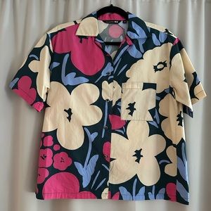 Uniqlo marimekko floral button up top sz medium